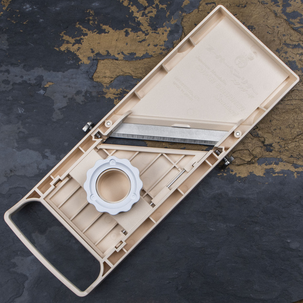 Benriner Super Standard Mandolina do warzyw i owoców 95 mm Beige