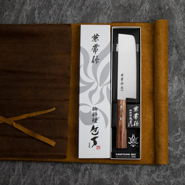 Seki Kanetsune 555 DSR-1K6 Nóż Nakiri 16,5 cm