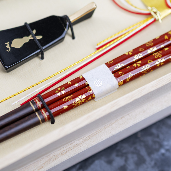 Zestaw Japońskich Pałeczek do sushi Kawai - Hanakagari × Hagoita Usagi