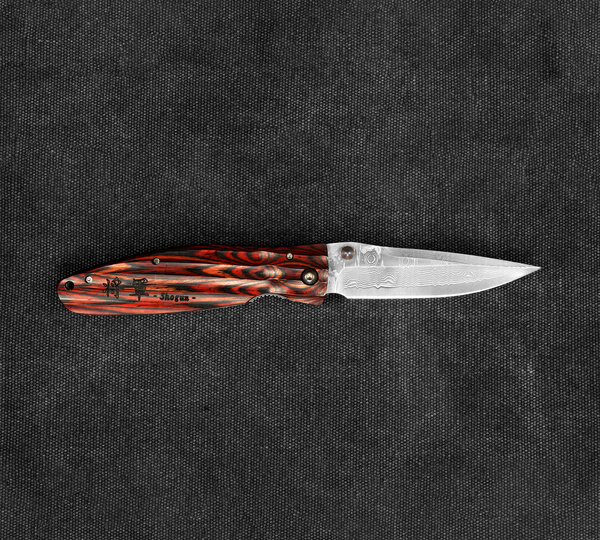 Nóż składany Mcusta Sengoku Red Pakka Damascus VG-10 9 cm