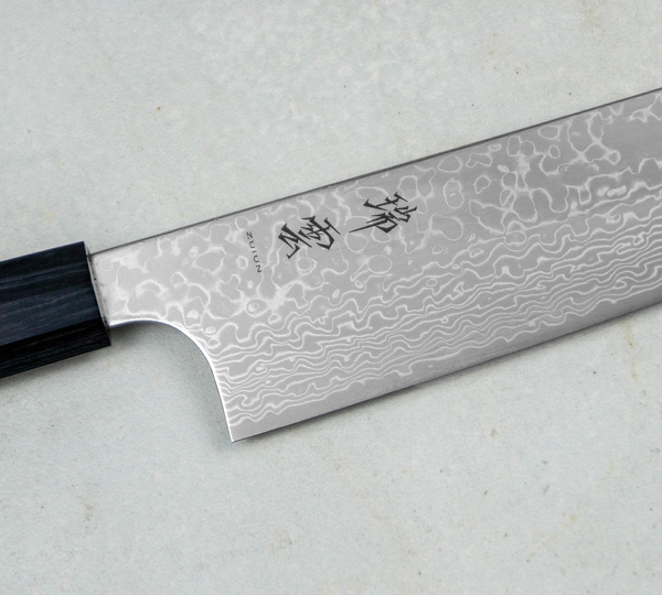 Kanetsugu Zuiun SG2 Nóż Santoku 18 cm