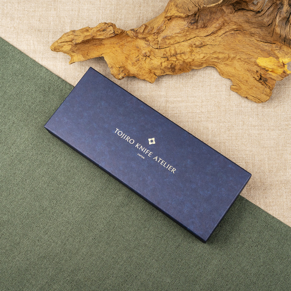 Tojiro Atelier VG-10 Damascus Kugami Nóż Myśliwski 11 cm + Saya