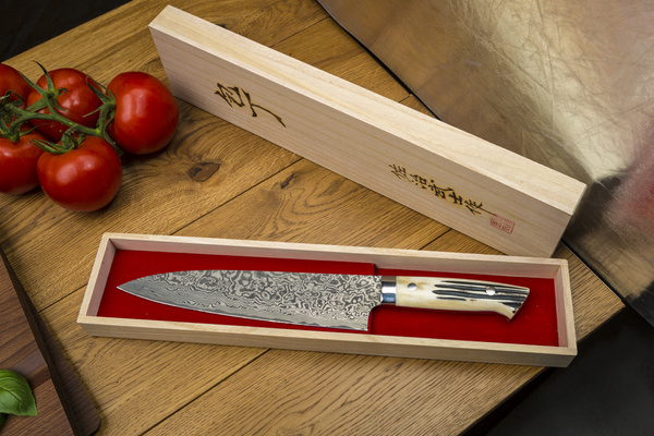 Takeshi Saji WBB Nóż Santoku 18 cm R-2