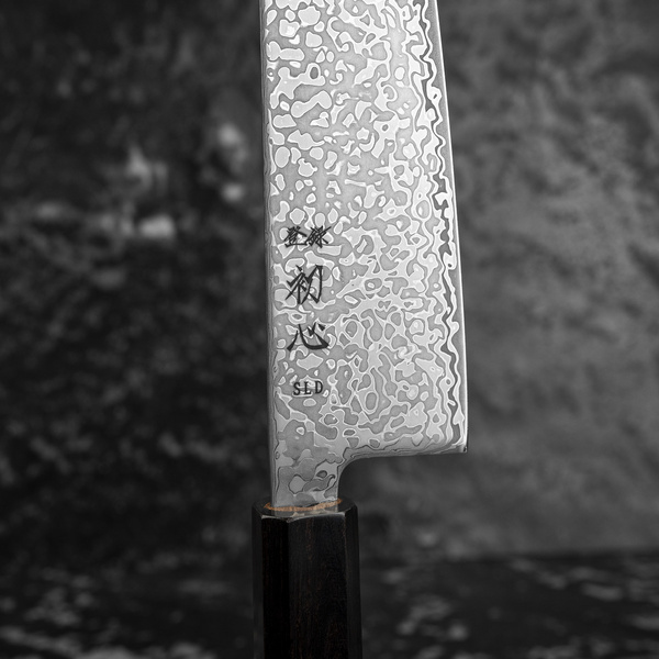 Hatsukokoro Hikari Kurozame SLD Damascus Nóż Santoku 17 cm