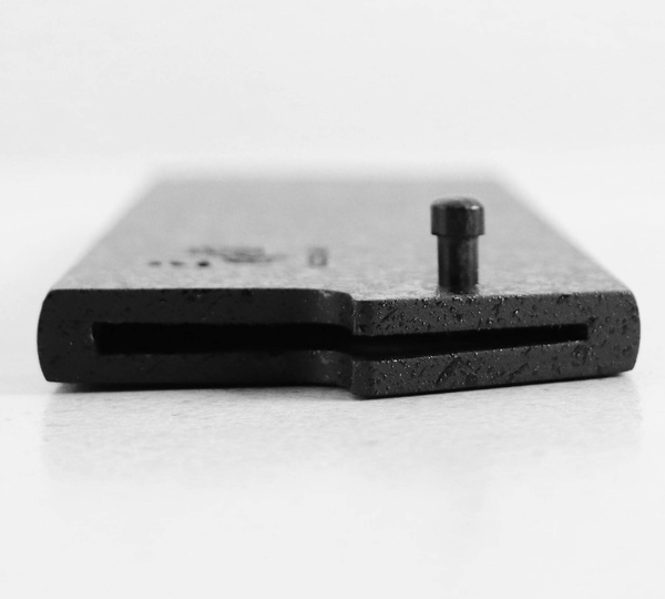 Mcusta Saya Black na nóż Nakiri 16,5 cm