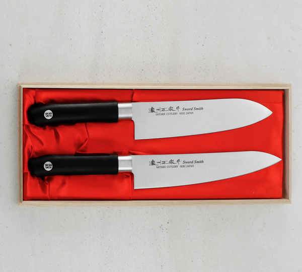 Satake Sword Smith Zestaw w drewnianym pudełku Nóż Szefa + Santoku