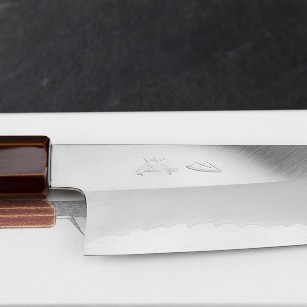 Hado Shiosai Ginsan Urushi Kijiro Nóż Santoku 17 cm