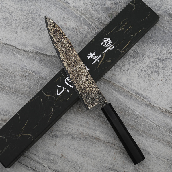 Hatsukokoro Saihyo Kurozome SG2 Nóż Szefa kuchni 21 cm