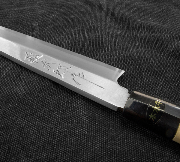 Tojiro Aogami Slanted Pro Nóż Yanagiba 24 cm