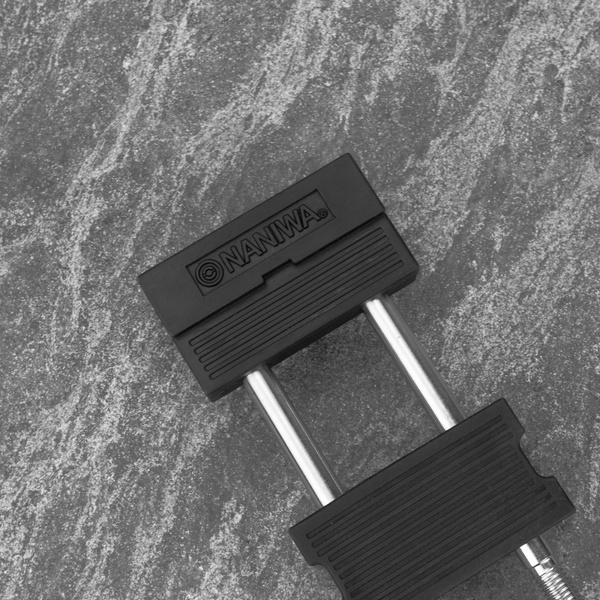 Naniwa Uchwyt na kamień do ostrzenia