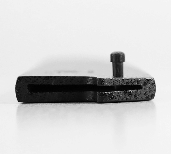 Mcusta Saya Black na nóż Sujihiki 27 cm