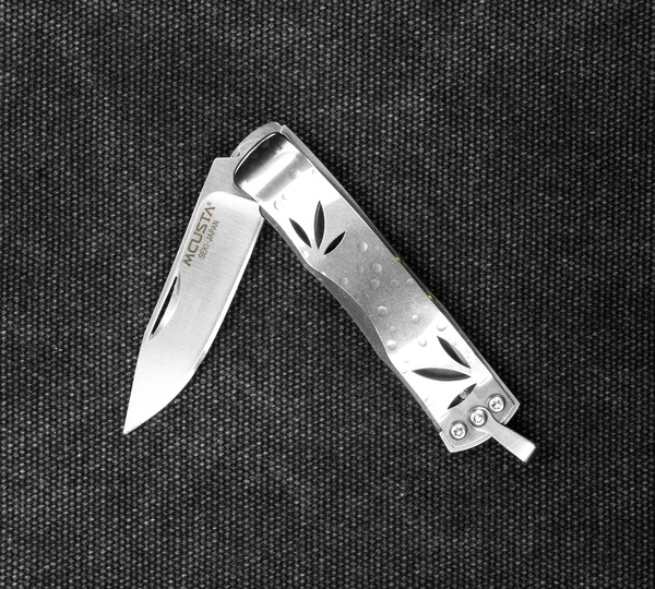 Nóż składany Mcusta Neckknife Bamboo Corian 8A 5,5 cm
