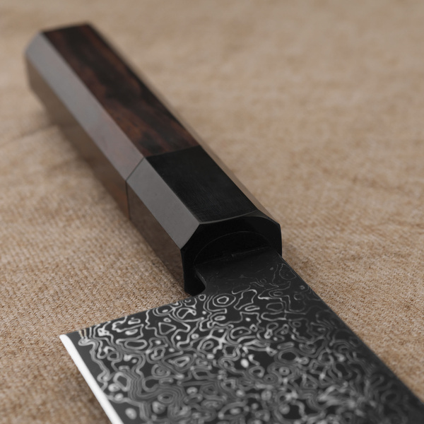 Hatsukokoro Saihyo Kurozome SG2 Nóż Santoku 18 cm