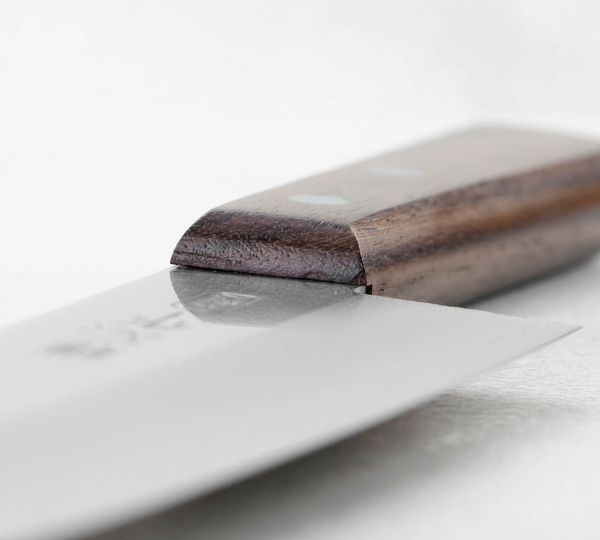 Seki Kanetsugu Miyabi Issin AUS8 Nóż Santoku 17 cm