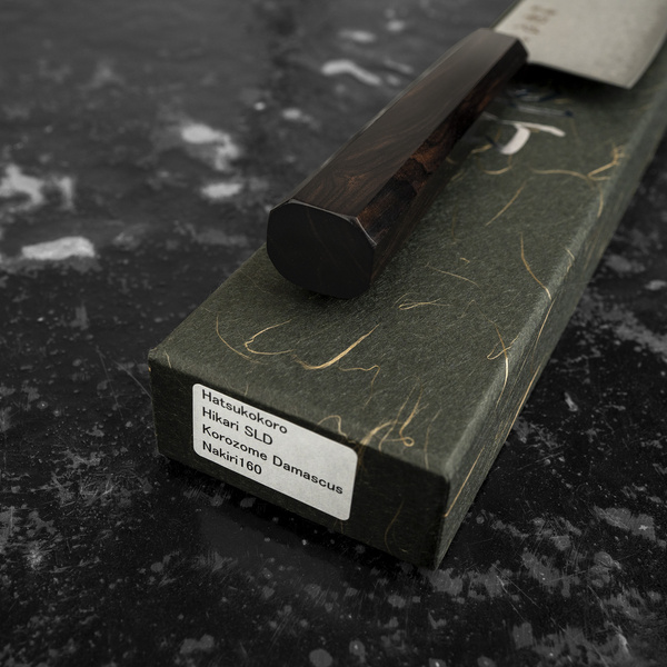 Hatsukokoro Hikari Kurozame SLD Damascus Nóż Nakiri 16 cm