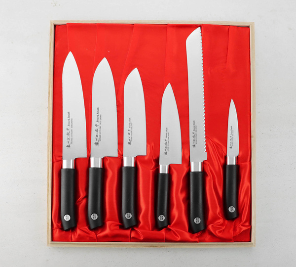Satake Sword Smith Zestaw 6 Noży w Drewnianym Pudełku