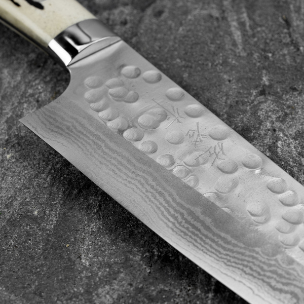 Takeshi Saji Jeleni róg Ręcznie kuty nóż Santoku 18 cm SRS-13