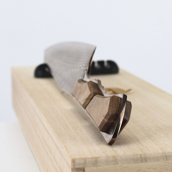 Dew Hara Saku#20 Shadow VG-10 Damascus Nóż Santoku 18 cm