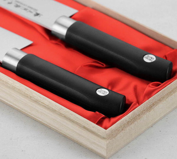 Satake Sword Smith Zestaw w drewnianym pudełku Nóż Szefa + Santoku