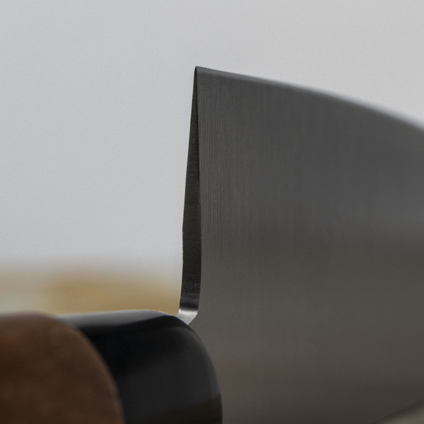 Satake Cutlery Mfg Kenta Walnut Nóż Deba 16 cm