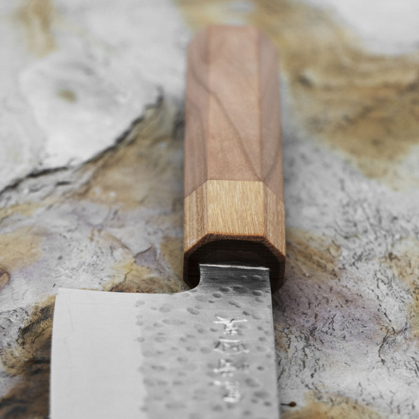 Makoto Kurosaki SG2 Nóż Santoku 16,5 cm