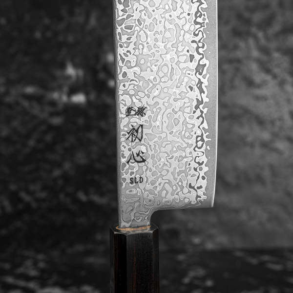 Hatsukokoro Hikari Kurozame SLD Damascus Nóż Nakiri 16 cm