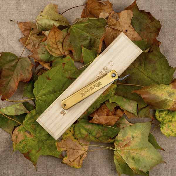 Nóż kieszonkowy Higonokami Kanekoma Aogami#2 Damascus Engrawing Brass 7,5 cm