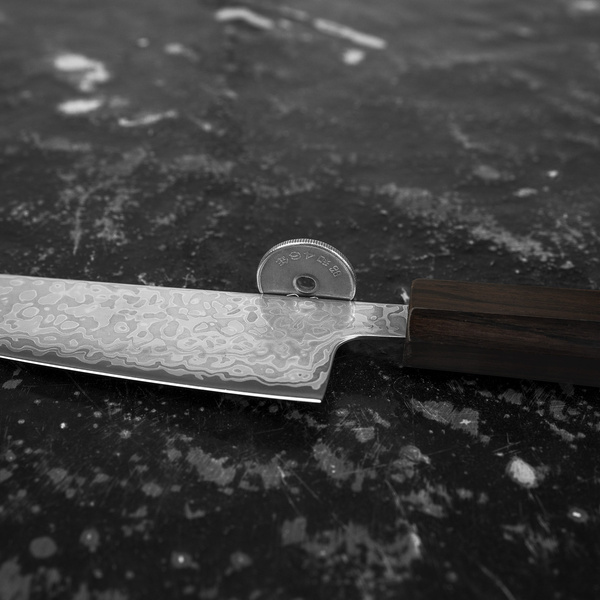Hatsukokoro Hikari Kurozame SLD Damascus Nóż uniwersalny 13 cm