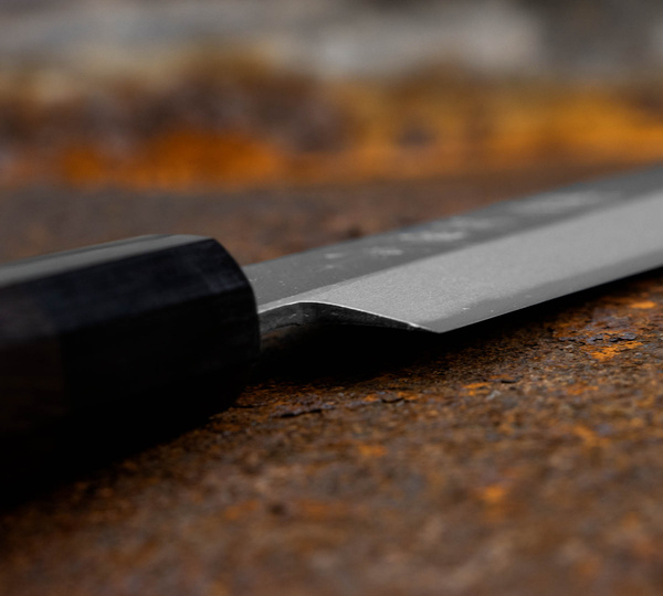 Hideo Kitaoka Shirogami Black Oktagon Nóż Yanagiba 21 cm